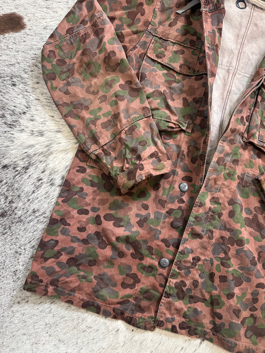 Austrian peadot camouflage jacket parka fits modern medium
