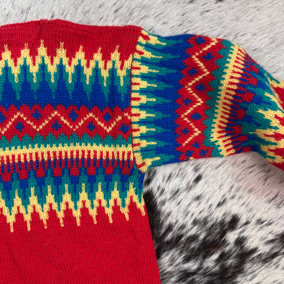 Scandinavian nordic hand knit red sweater fits medium