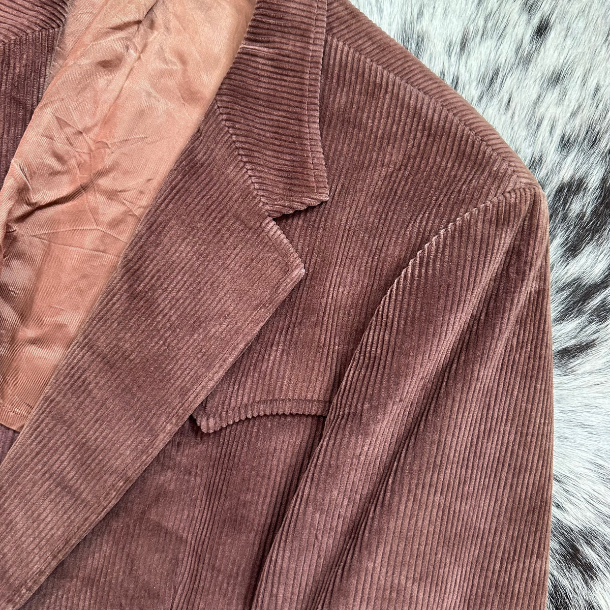 Western style brown corduroy sport coat with point yokes approx 42R by The Corral