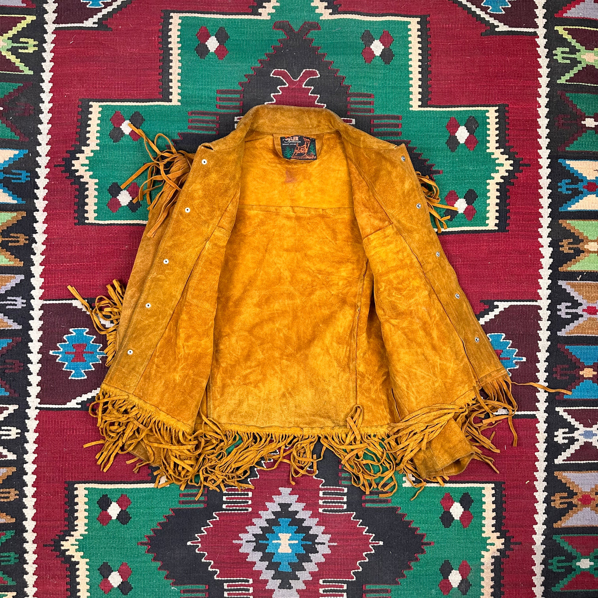70s Antler Sportswear tan suede fringe jacket fits a tight medium