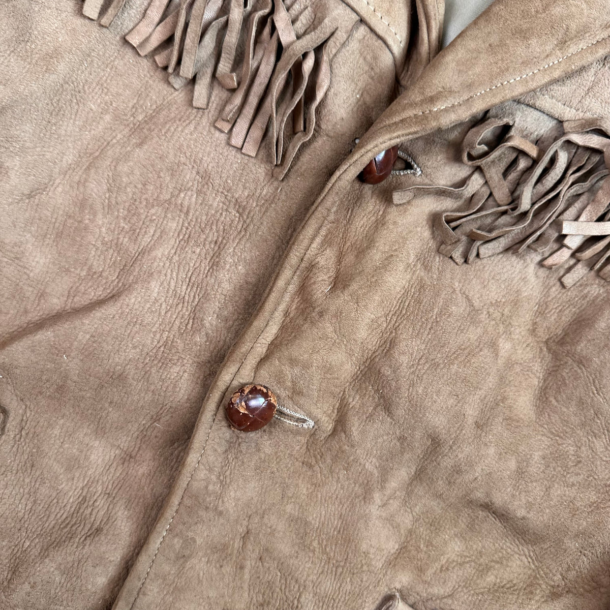 Vintage 60s/70s buckskin deer suede fringe jacket tagged 40 fits medium by Skälar