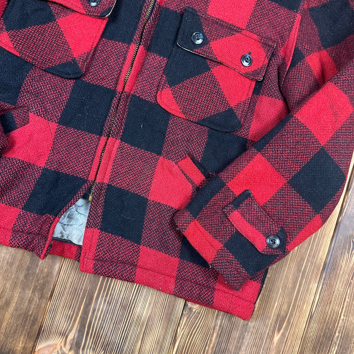 Buffalo Plaid red black wool jacket size medium