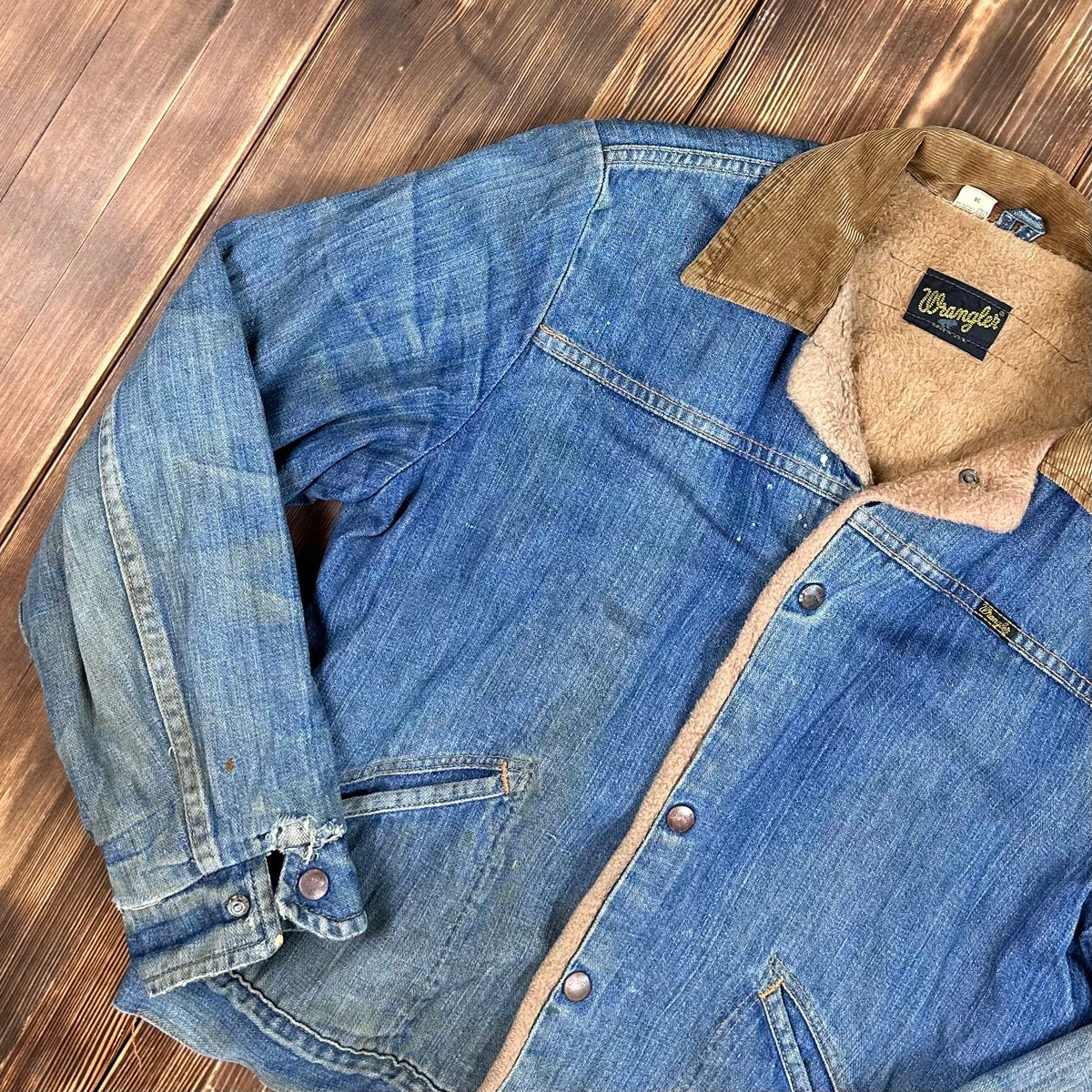 70s wrangler pile lined corduroy collar denim jacket size 38 faded