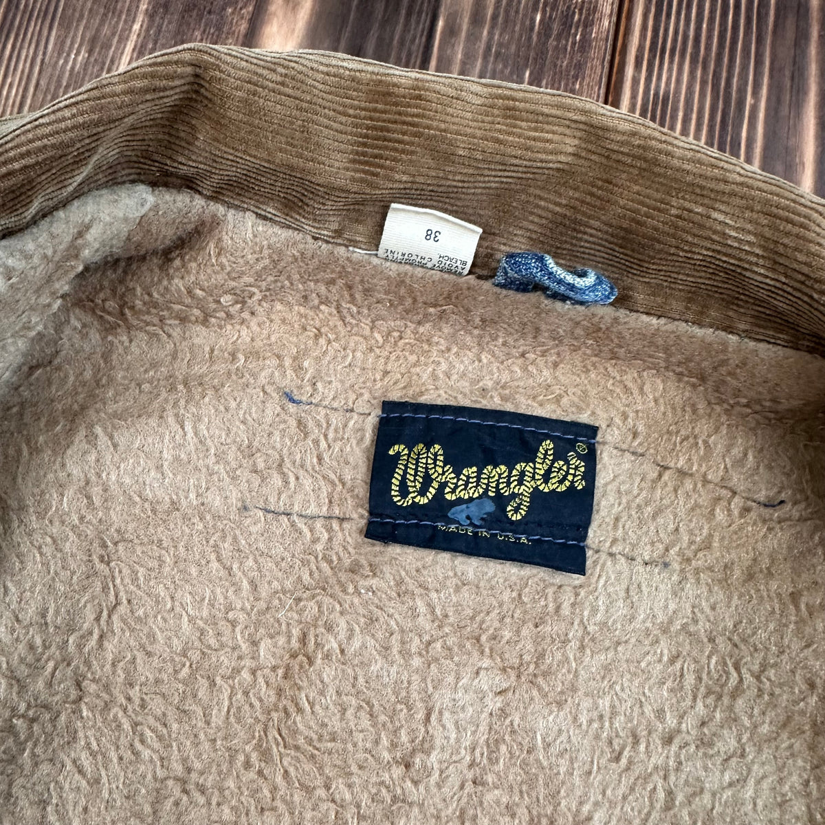70s wrangler pile lined corduroy collar denim jacket size 38 faded