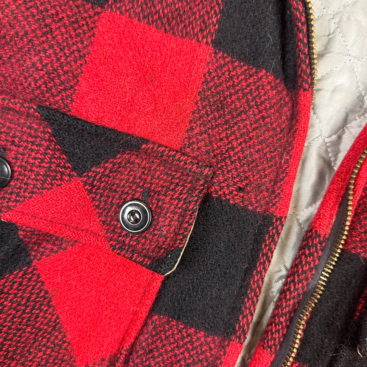 Buffalo Plaid red black wool jacket size medium