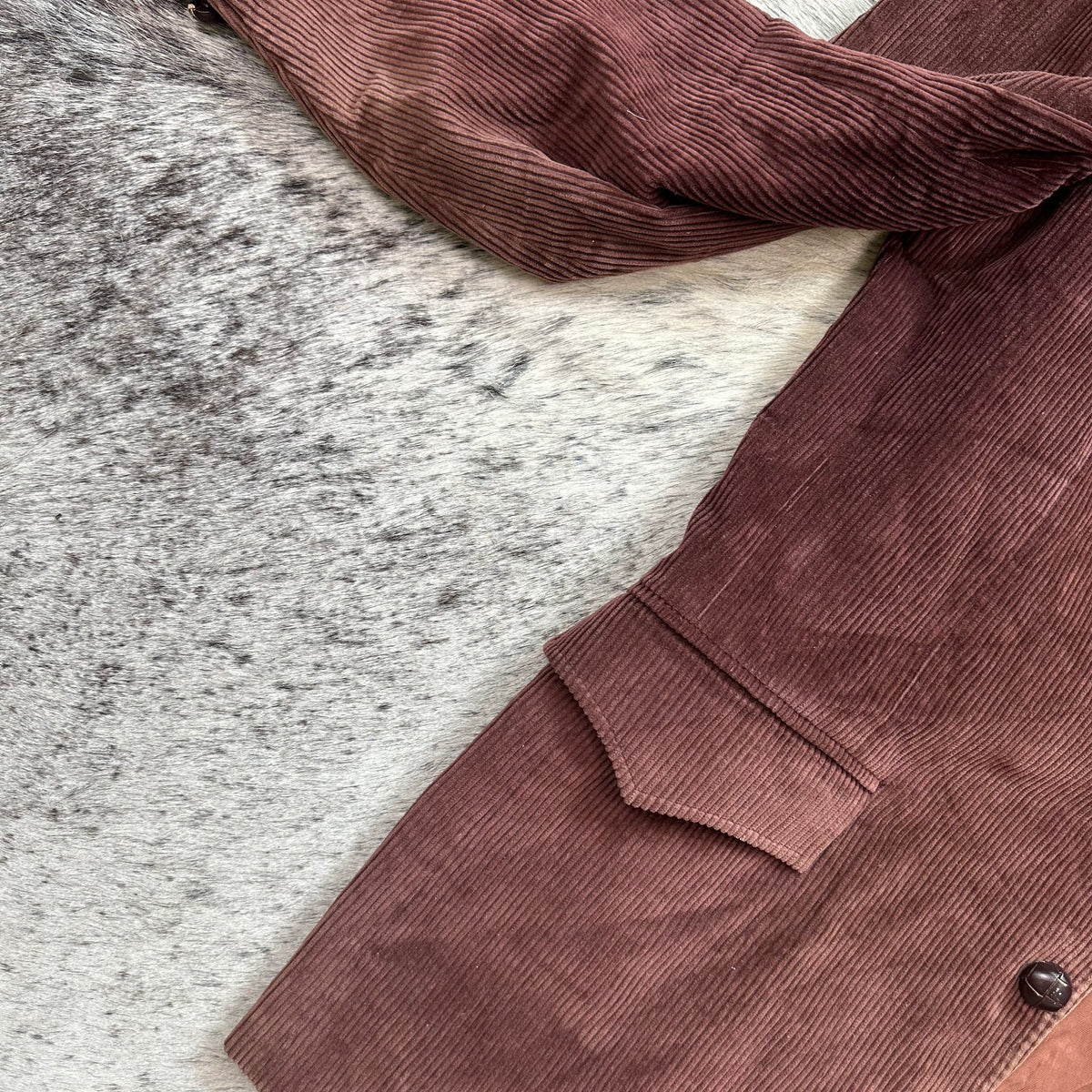 Western style brown corduroy sport coat with point yokes approx 42R by The Corral