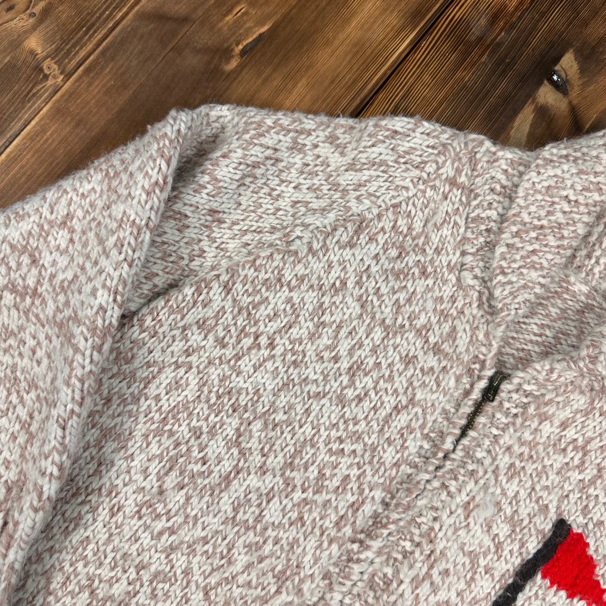 Golf motif Cowichan style shawl collar zipper sweater medium