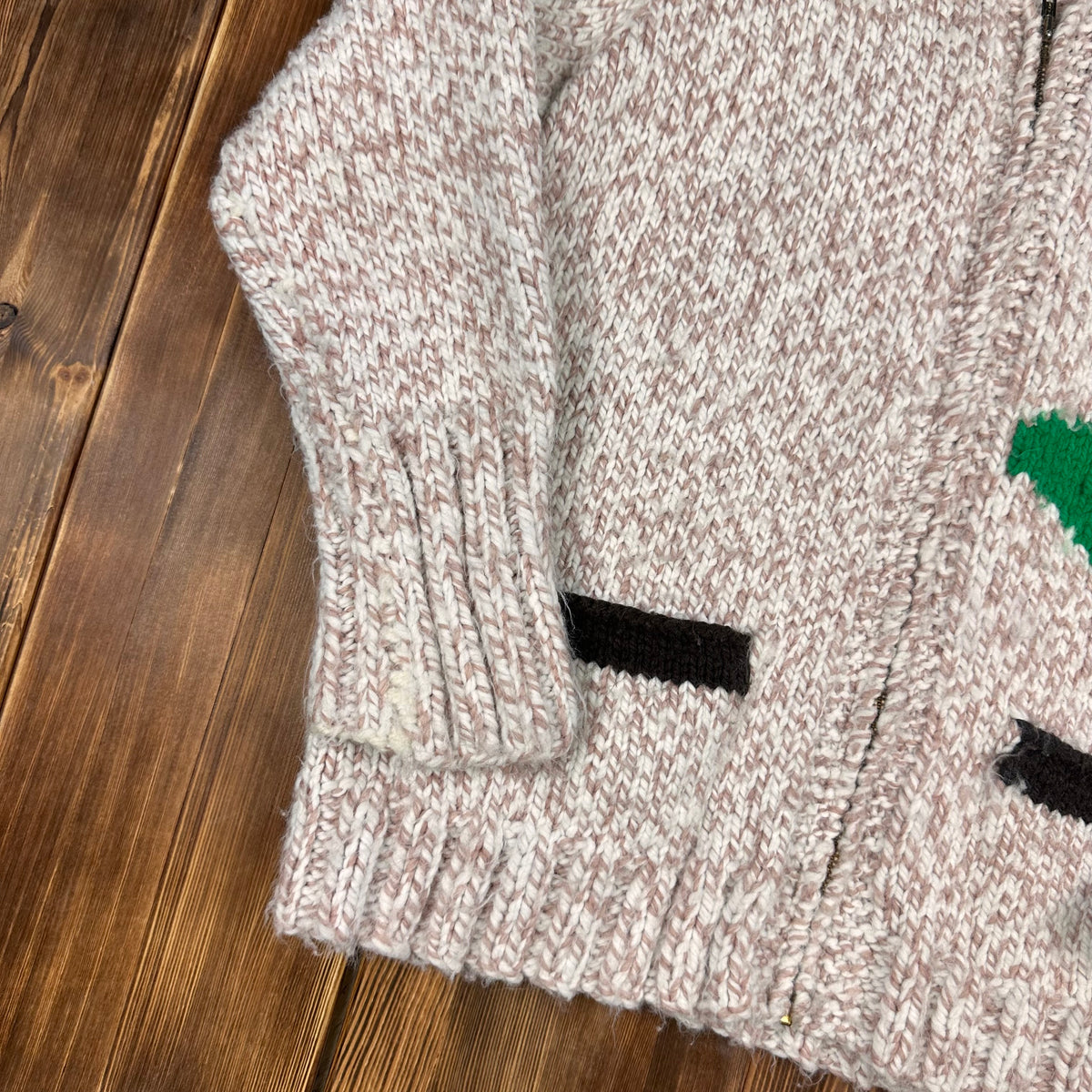 Golf motif Cowichan style shawl collar zipper sweater medium