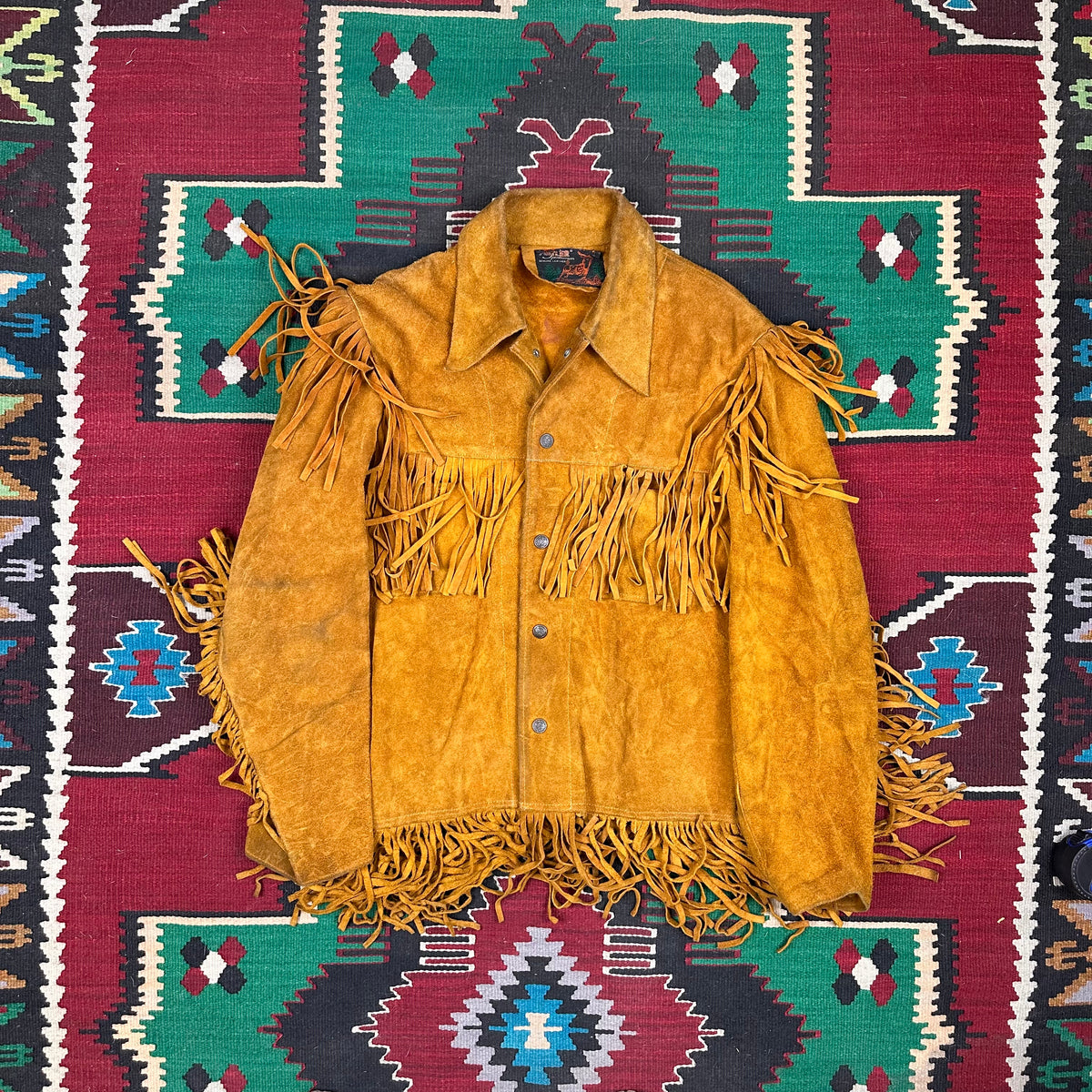 70s Antler Sportswear tan suede fringe jacket fits a tight medium