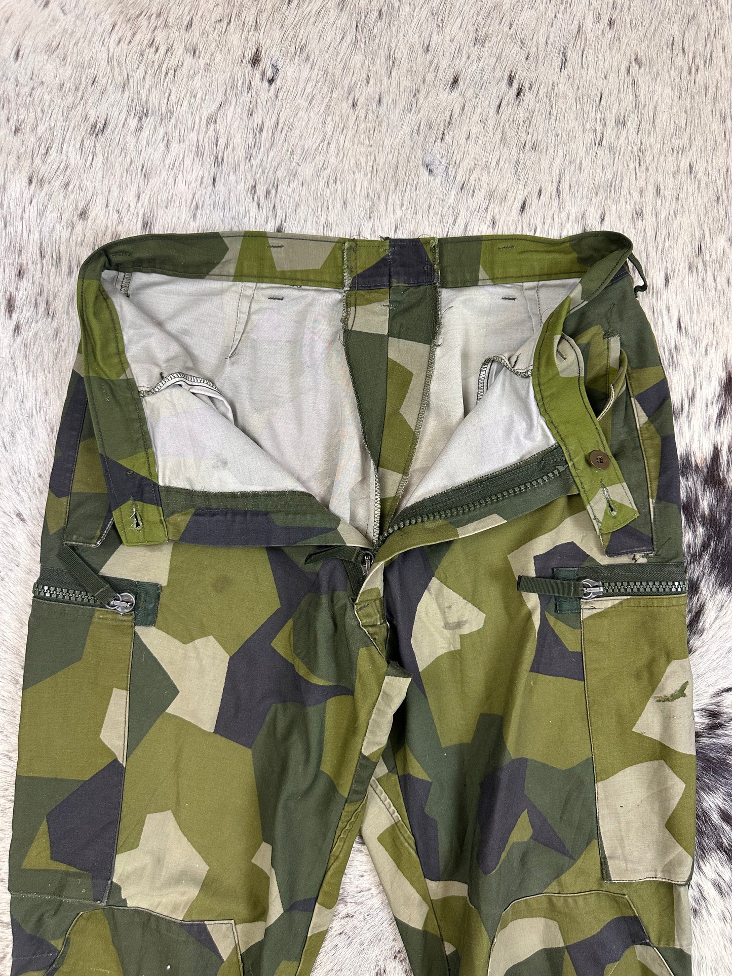 Swedish M90 Splinter camo pants 32