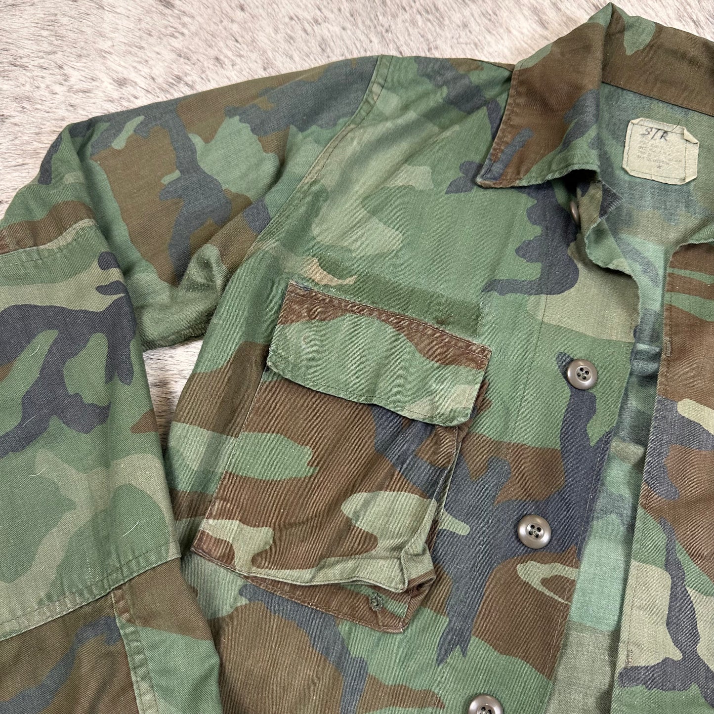 First pattern m81 woodland camo BDU shirt small regular