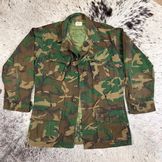 Brown dominant ERDL jungle jacket 1969 small regular camo shirt