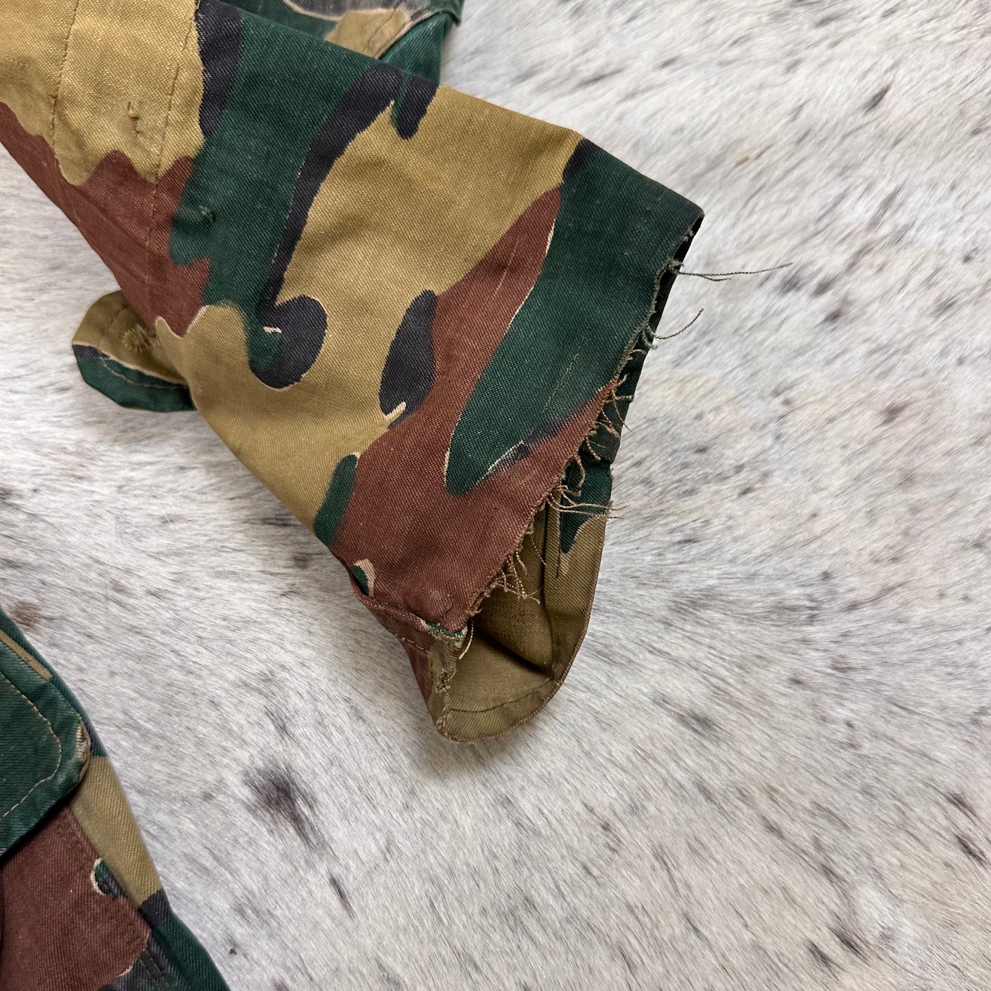 50s Belgian heavy canvas jigsaw camo paratrooper jacket with hood approx medium / large
