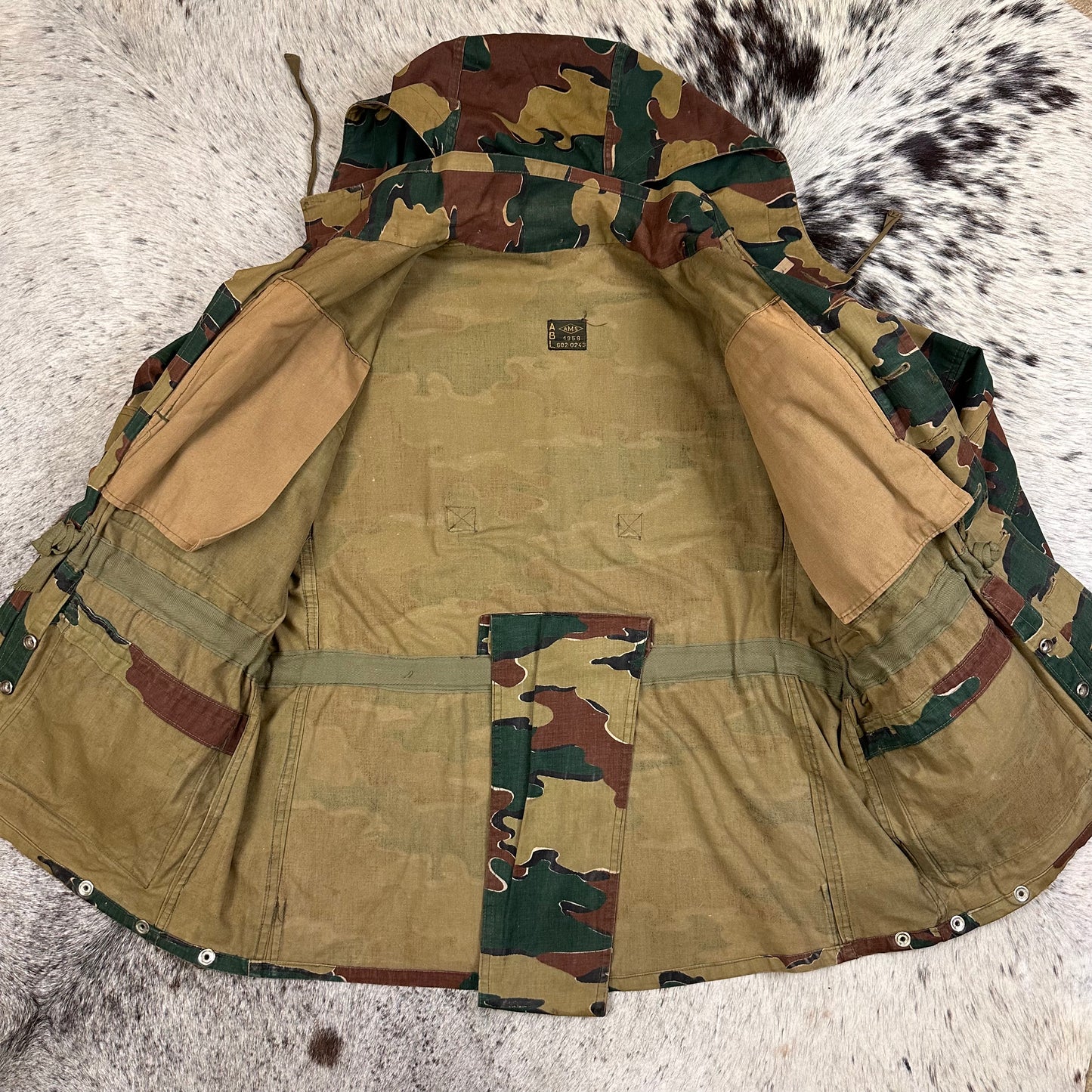 50s Belgian heavy canvas jigsaw camo paratrooper jacket with hood approx medium / large