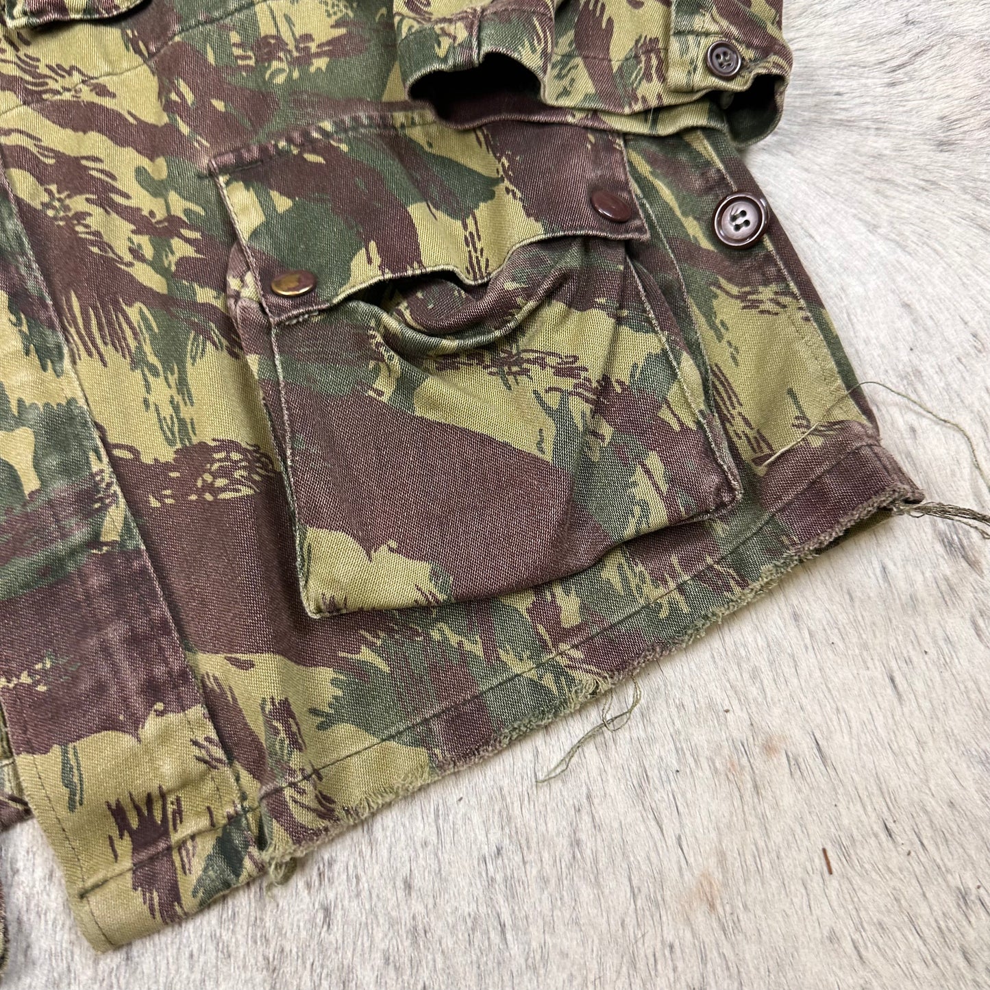 70s Portuguese HBT M64 lizard camo jacket smock approx medium / large