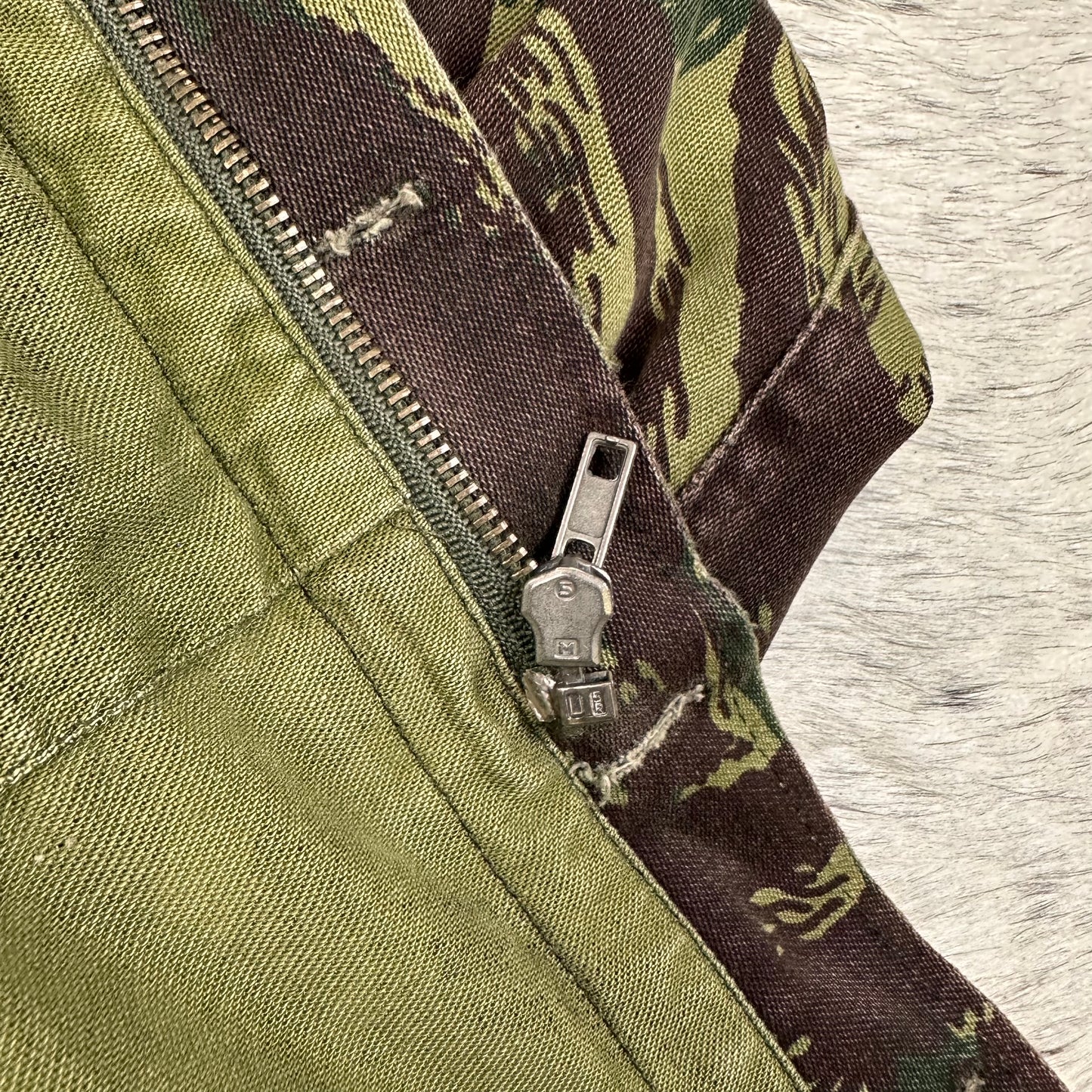 70s Portuguese HBT M64 lizard camo jacket smock approx medium / large