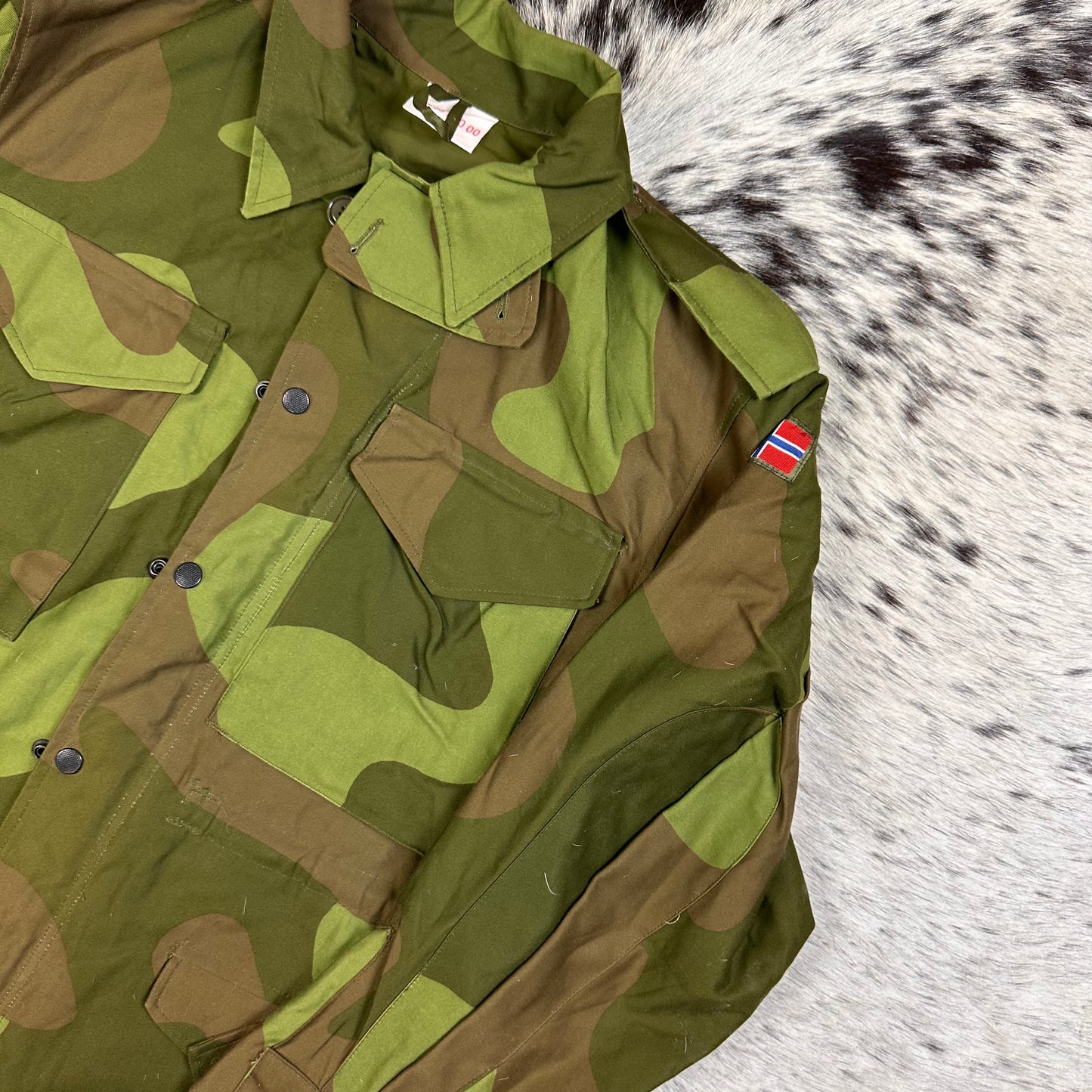 Norwegian M75 camo field jacket fits approx medium short