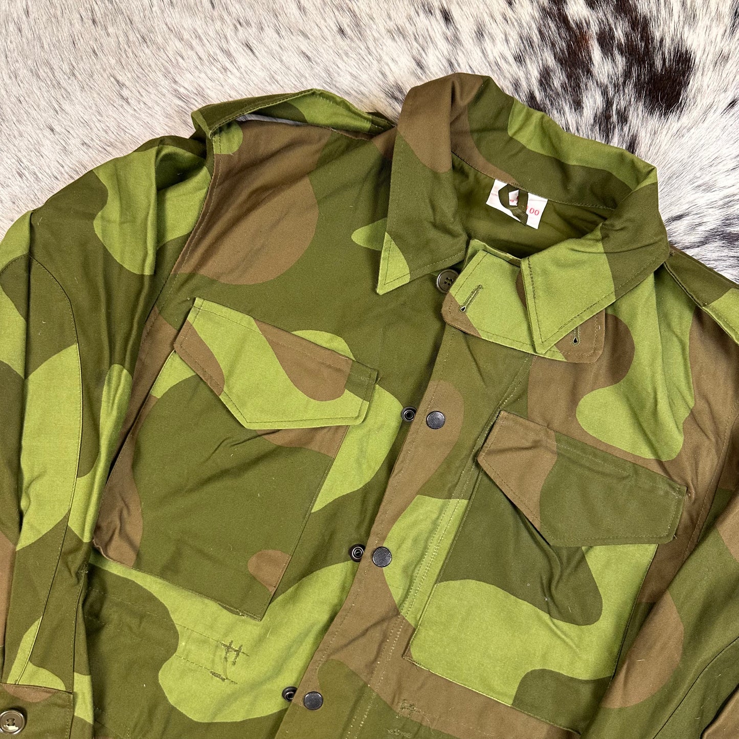 Norwegian M75 camo field jacket fits approx medium short