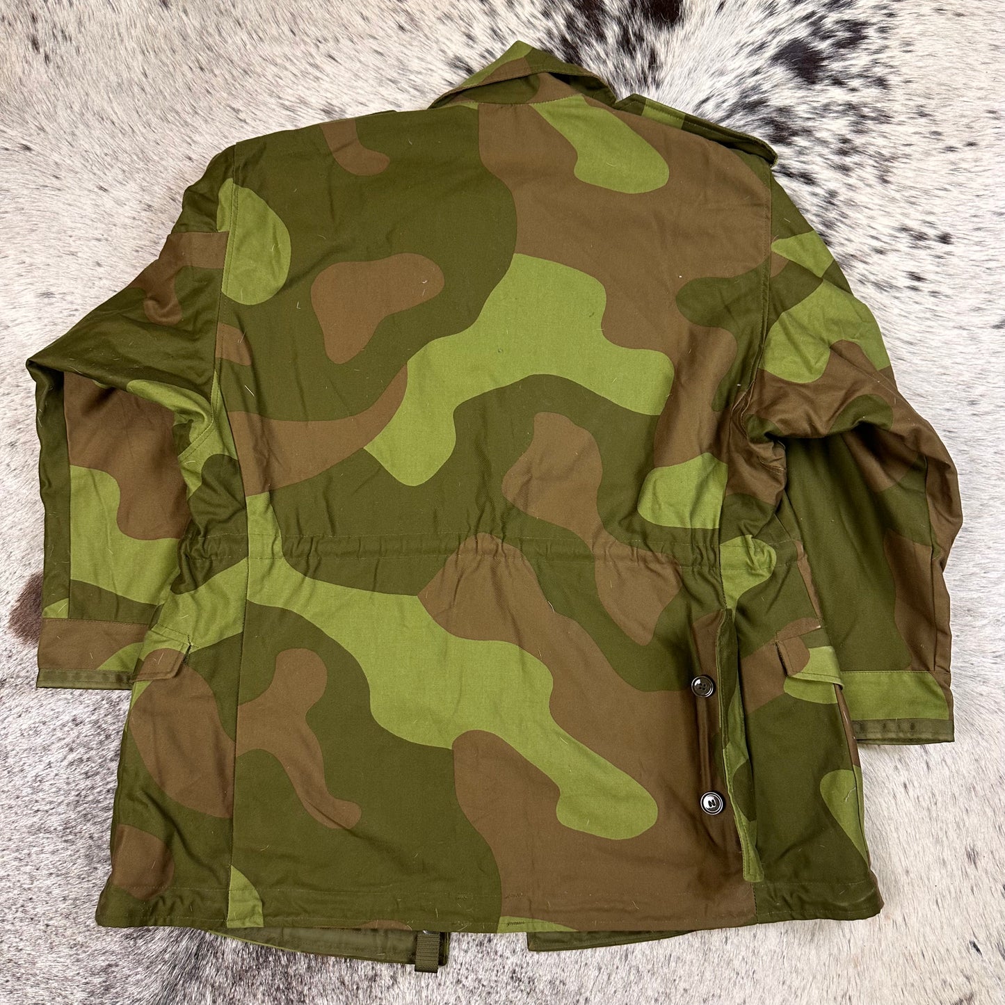 Norwegian M75 camo field jacket fits approx medium short