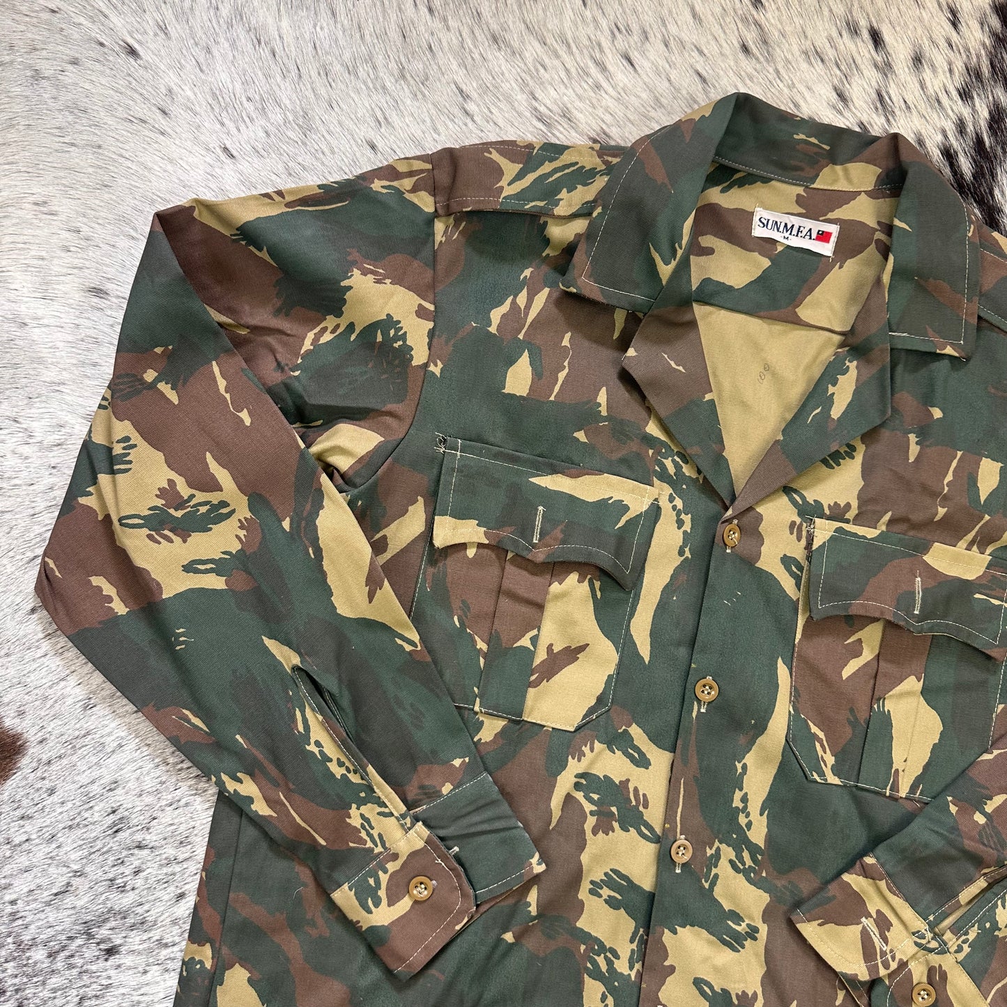 Deadstock Tanskei Lizard shirt medium