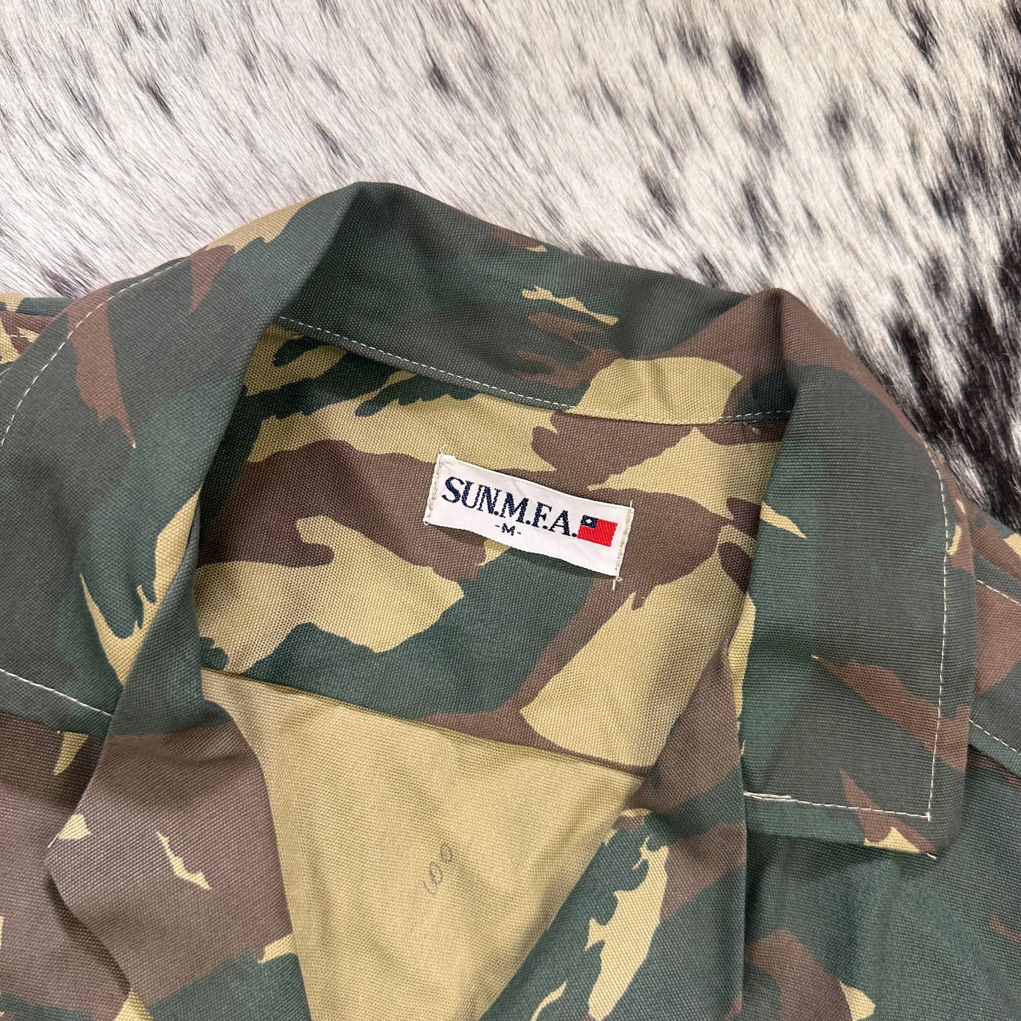 Deadstock Tanskei Lizard shirt medium