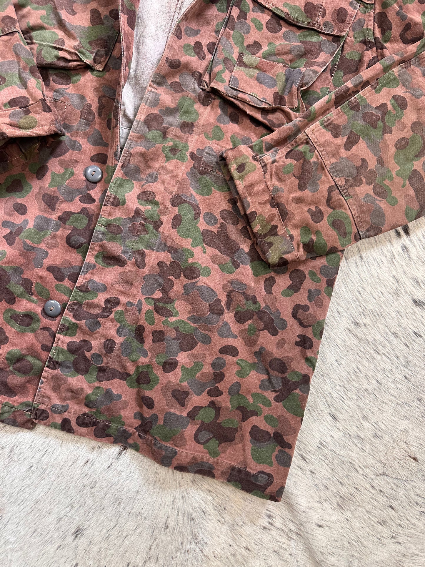 Austrian peadot camouflage jacket parka fits modern medium