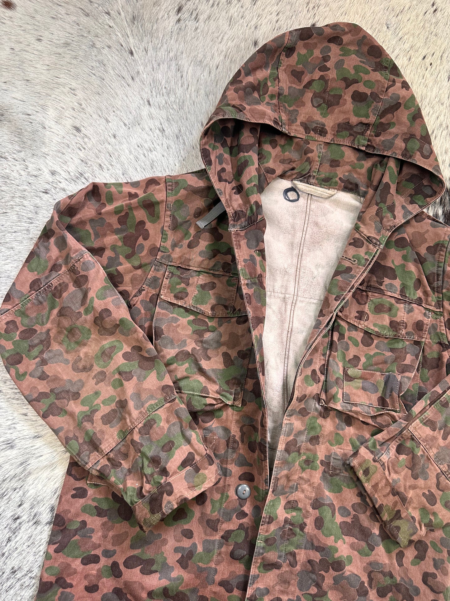 Austrian peadot camouflage jacket parka fits modern medium