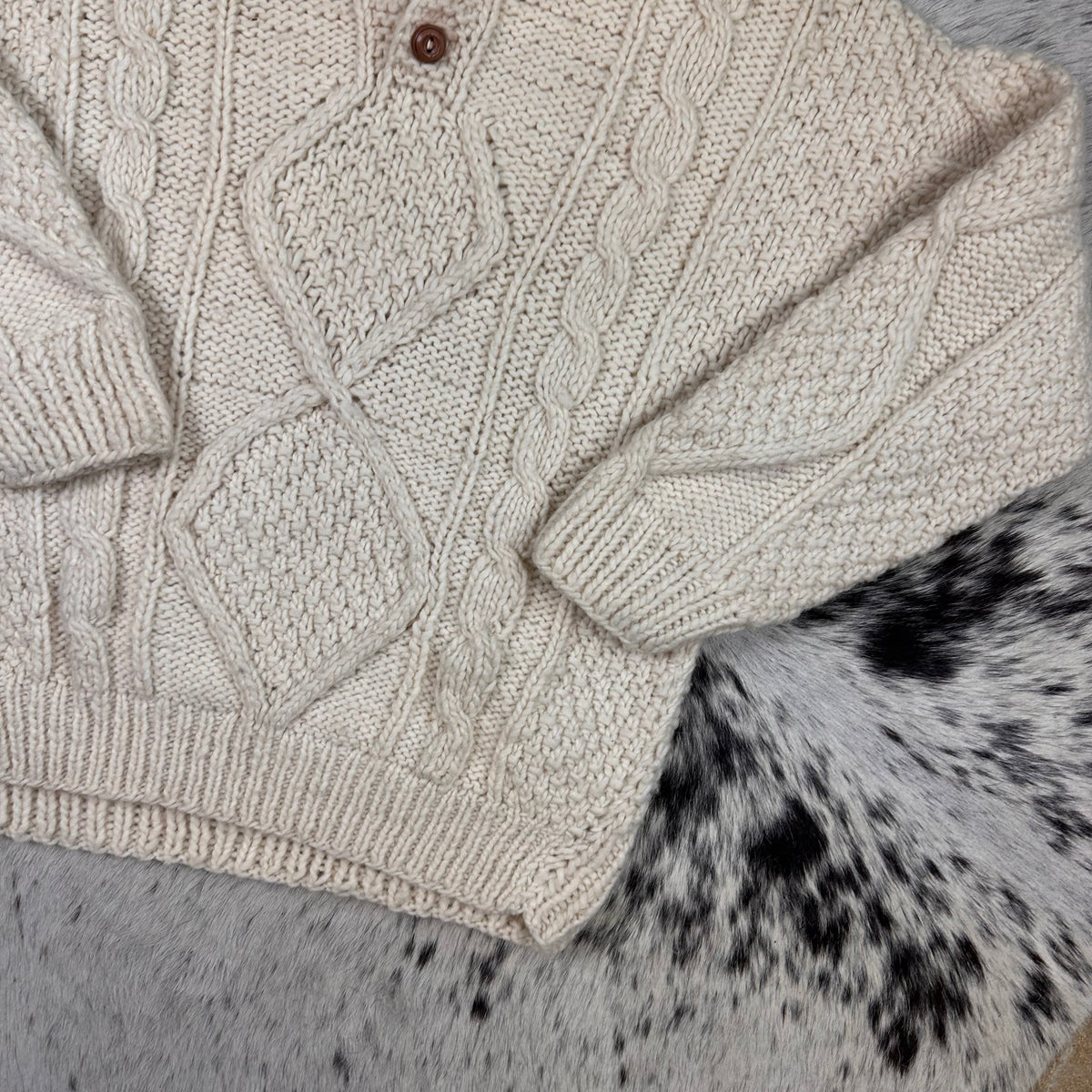 Quarter button Aran style cable knit all wool white cream sweater medium